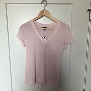 Blush Express Basic V-Neck Tee